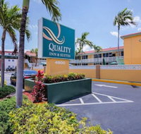 Quality Inn  Suites Airport/Cruise Port Hollywood - Accommodation Ohio