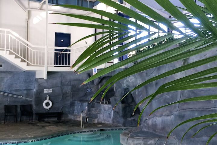 Sidney James Mountain Lodge - thumb 6