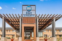 Best Western West Towne Suites