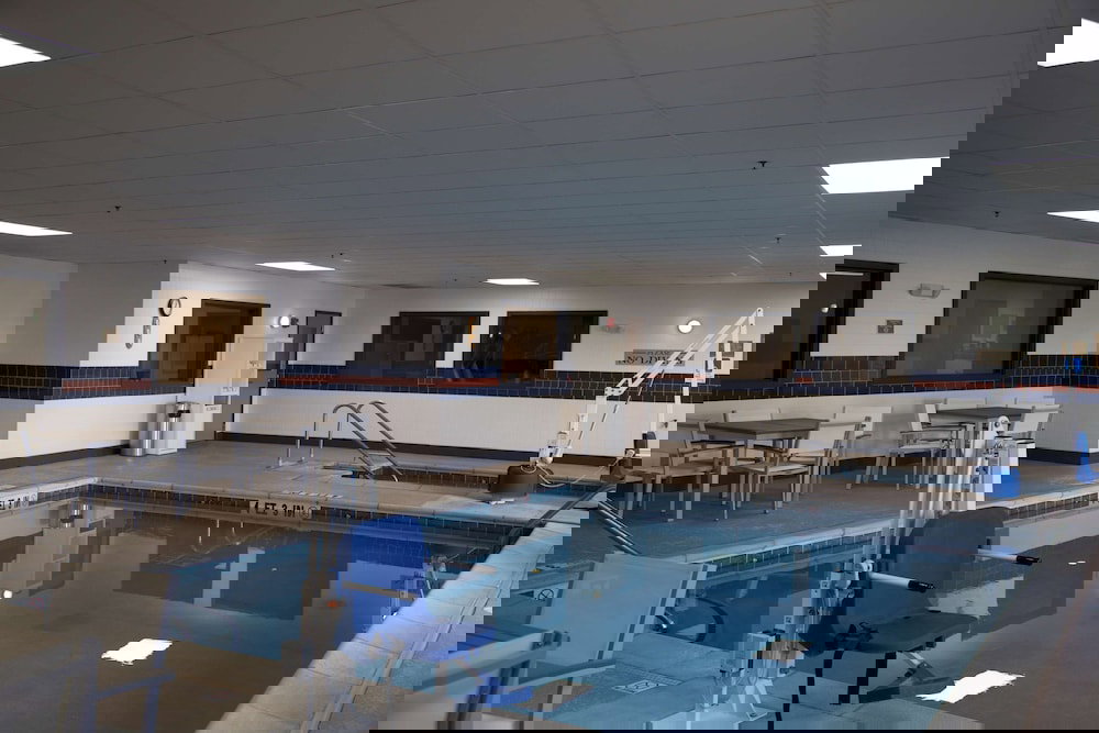 Country Inn & Suites By Radisson, Crystal Lake, IL - thumb 2