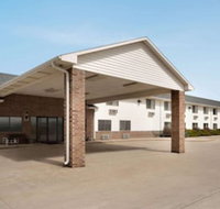 Super 8 by Wyndham Bethany MO - Accommodation Ohio