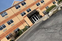 Commodore Perry Inn and Suites