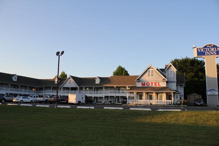 Victorian Inn - thumb 1