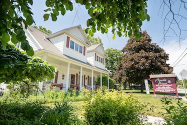 Arcadia House Bed & Breakfast - thumb 0