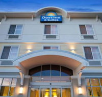 Days Inn  Suites by Wyndham Altoona - Accommodation Ohio