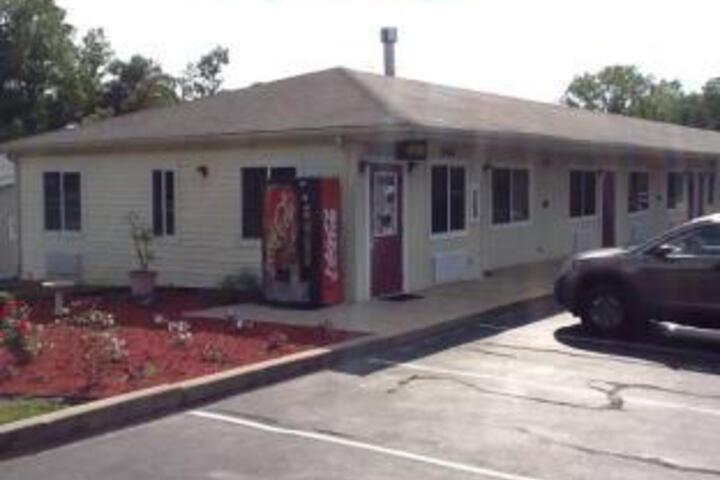 Relax Inn Dover - thumb 0