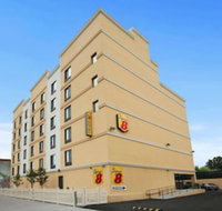 Super 8 by Wyndham Bronx - Accommodation Ohio