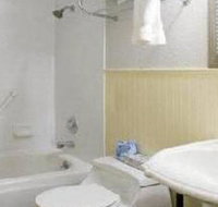 Bond Hotel & Extended Stay - Accommodation Ohio