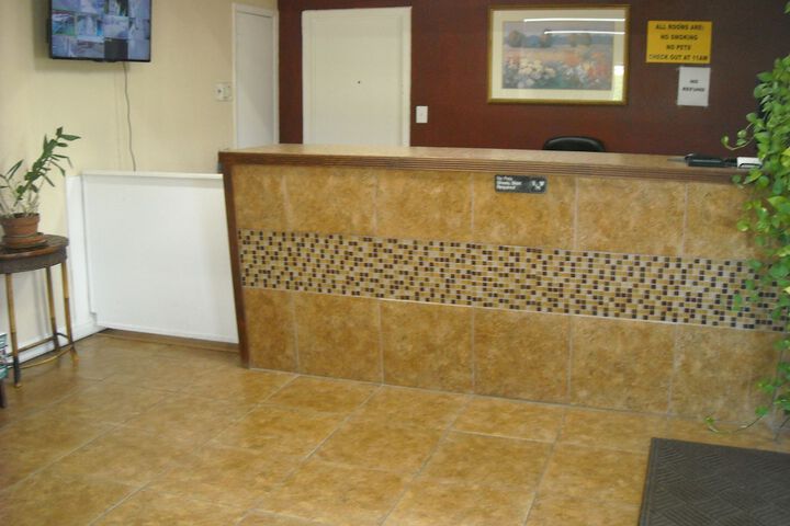 Bastrop Inn - thumb 3