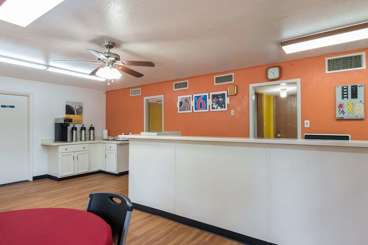 Motel 6 Atlanta, TX - thumb 5