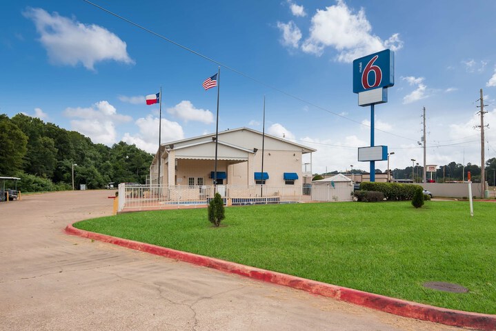 Motel 6 Atlanta, TX - thumb 1