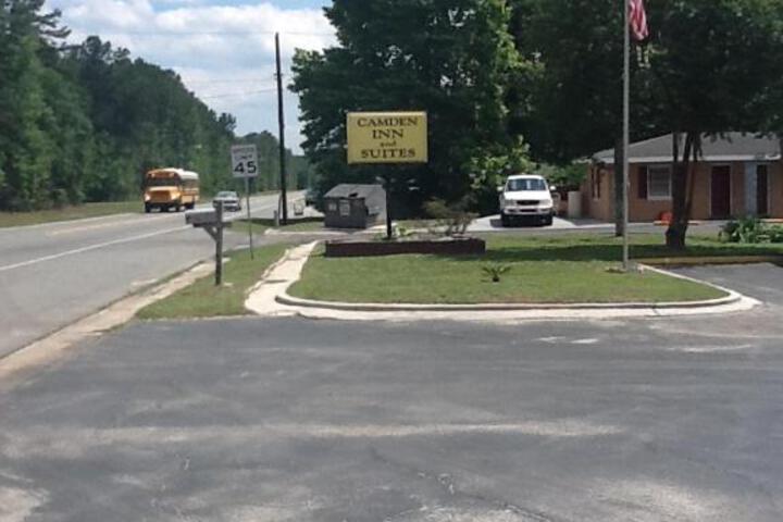 Camden Inn & Suites - thumb 0