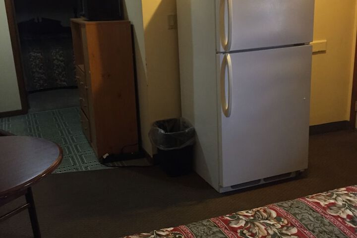 Double A Motel - thumb 6