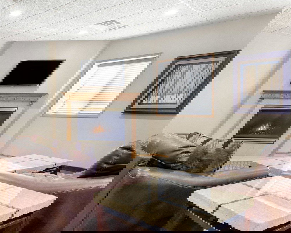 Quality Inn Bismarck - thumb 3