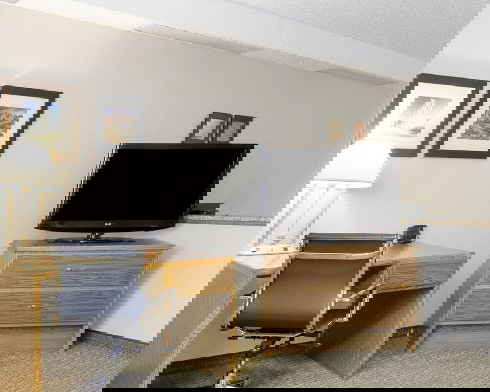 Quality Inn Bismarck - thumb 4