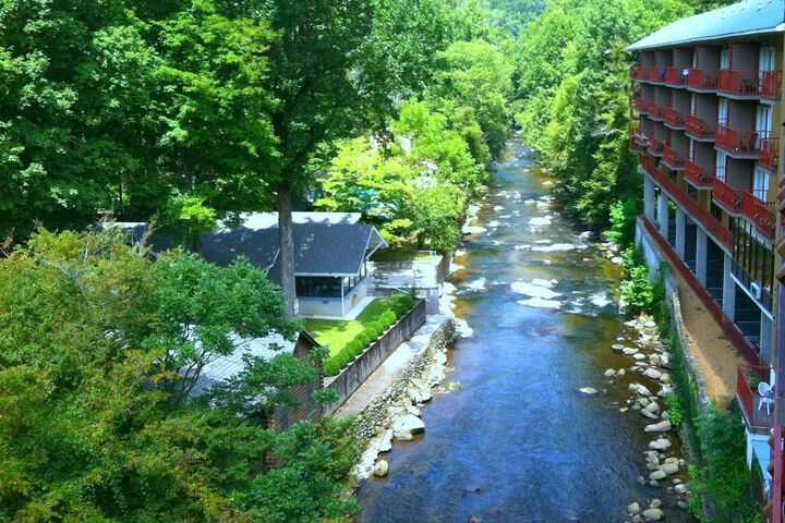 Baymont By Wyndham Gatlinburg On The River - thumb 6
