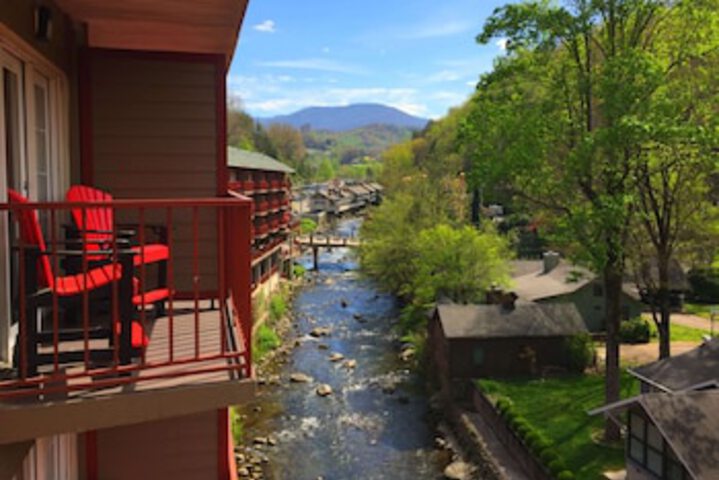 Baymont By Wyndham Gatlinburg On The River - thumb 0
