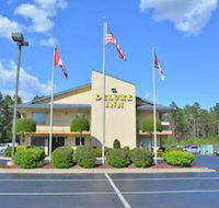 Deluxe Inn Fayetteville - Accommodation Ohio