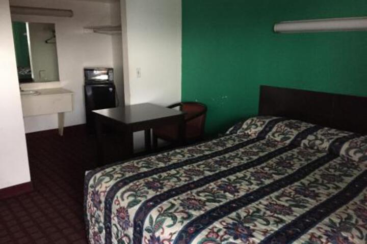 Budget Inn Elizabeth - thumb 2