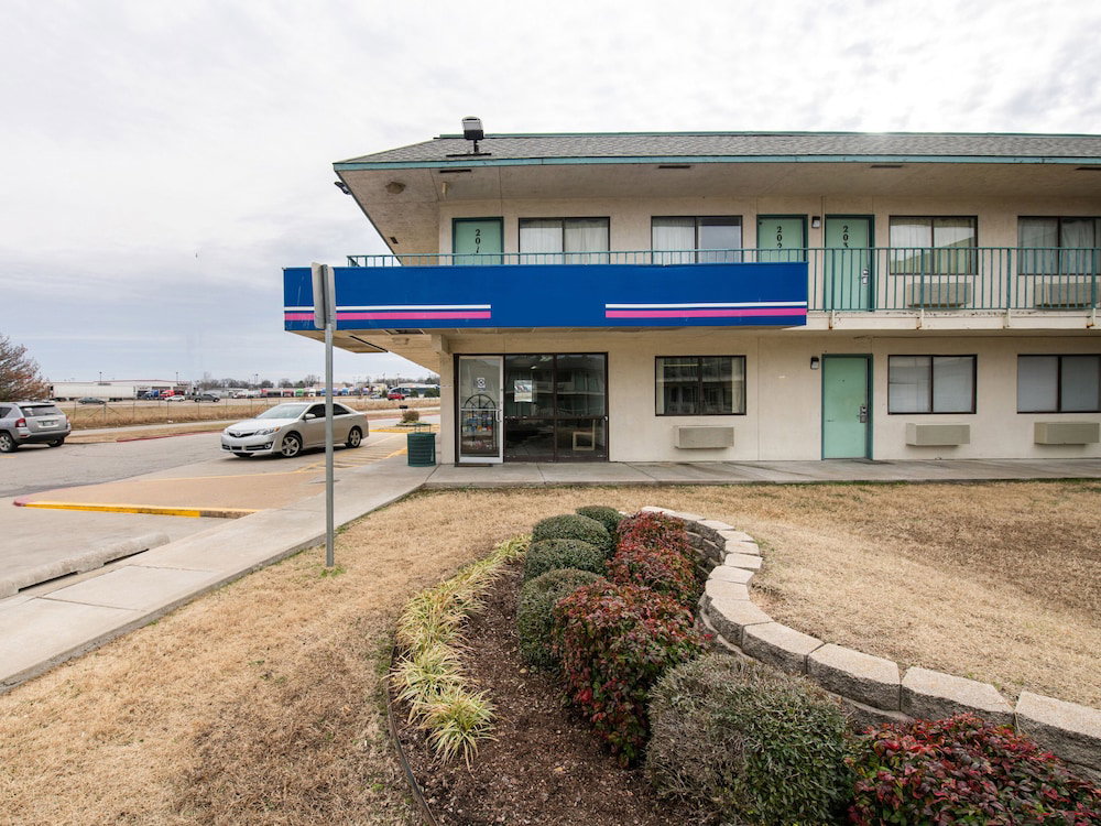 OYO Hotel Oklahoma City Northeast - thumb 0