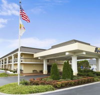 Super 8 by Wyndham Calhoun - Accommodation Ohio