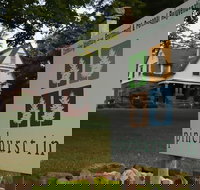 Pinehurst Inn Bed  Breakfast - Accommodation Ohio