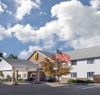 Super 8 by Wyndham Adrian - Accommodation Ohio