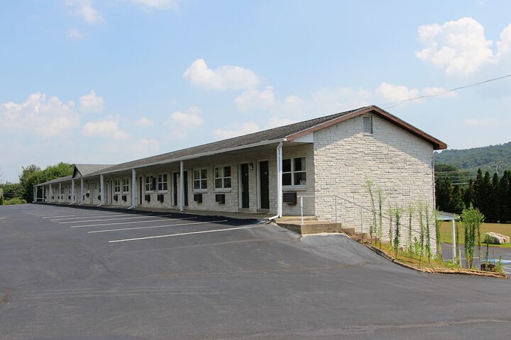 Knights Inn Pine Grove - thumb 2