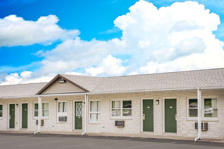 Knights Inn Pine Grove - thumb 3