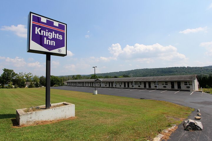 Knights Inn Pine Grove - thumb 4
