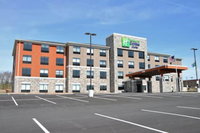 Holiday Inn Express  Suites Clarion an IHG Hotel