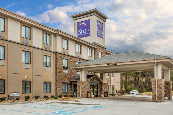 Sleep Inn & Suites - thumb 1