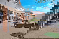 Courtyard by Marriott West Orange