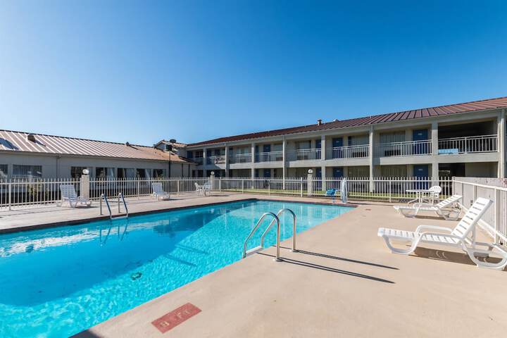 Motel 6 Stephenville, TX - thumb 5