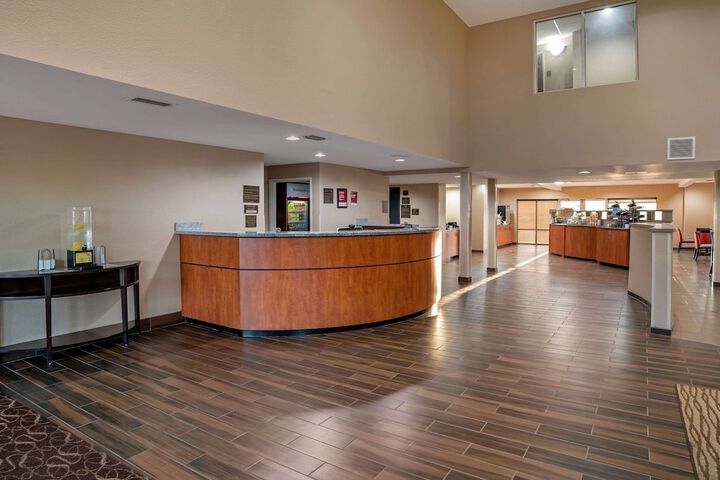 Comfort Suites Foley - thumb 4