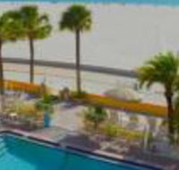 Page Terrace Beachfront Hotel - Accommodation Ohio