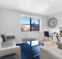 Global Luxury Suites at Monroe - Accommodation Ohio