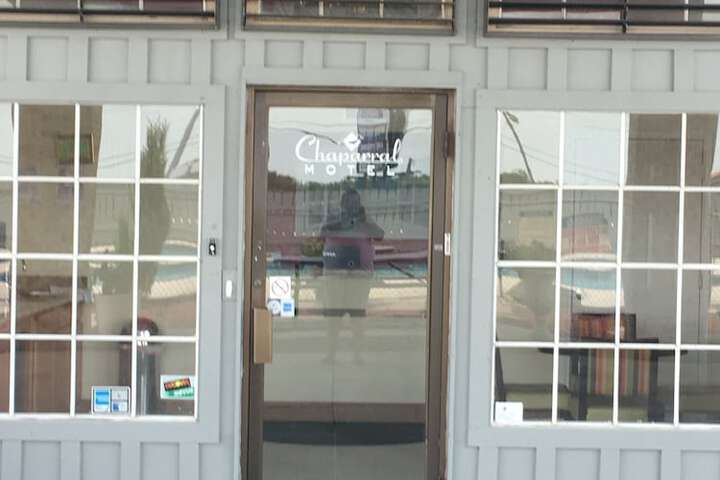 Chaparral Motel - thumb 4