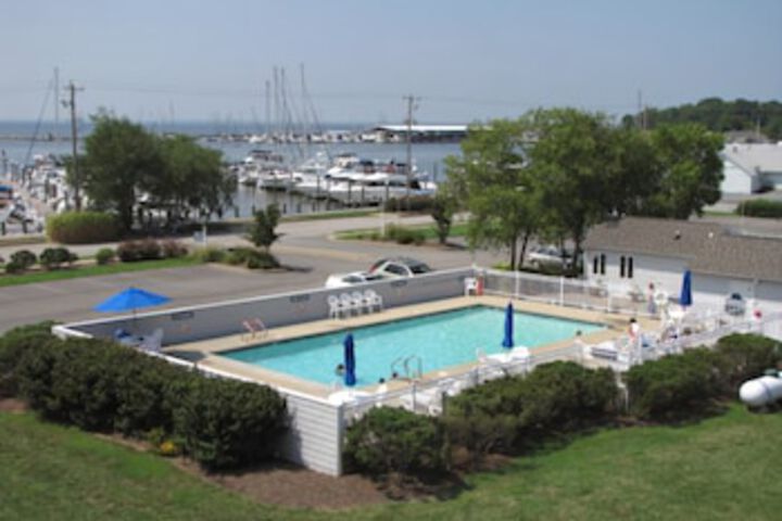 Mariners Motel - thumb 2