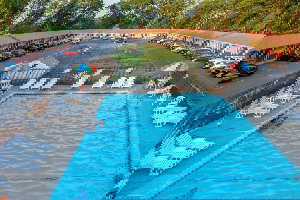 Atlantic Inn & Suites - thumb 5