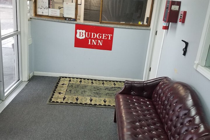 Budget Inn - thumb 5