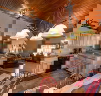 Wintergreen Chalet - Accommodation Ohio