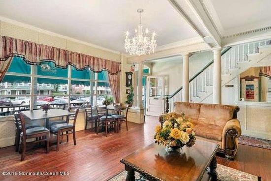 Bellevue Stratford Inn - thumb 1