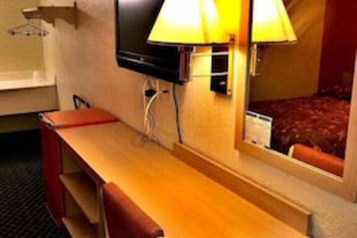 QC Stay Inn - thumb 6