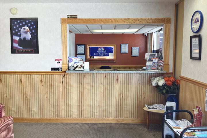 Americas Best Value Inn Macomb - thumb 3