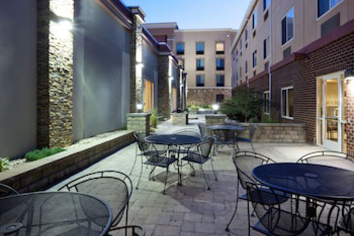 Holiday Inn Express & Suites Aberdeen, An IHG Hotel - thumb 0