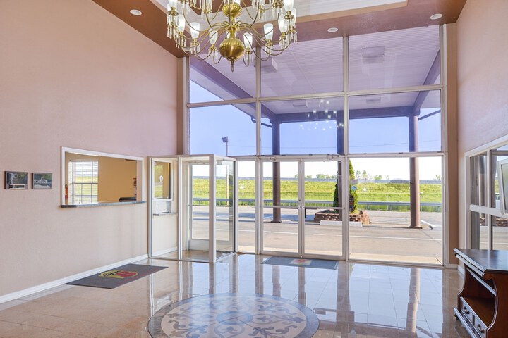 Super 8 By Wyndham Little Rock/North/Airport - thumb 2