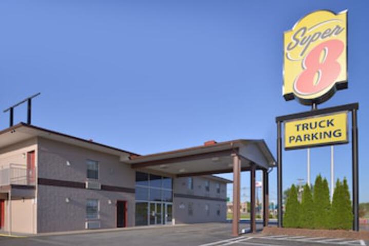 Super 8 By Wyndham Little Rock/North/Airport - thumb 0