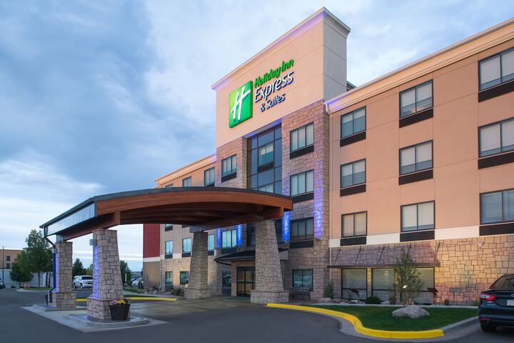 Holiday Inn Express Hotel & Suites Bismarck, An IHG Hotel - thumb 3