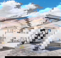 Super 8 by Wyndham Belle Fourche SD - Accommodation Ohio